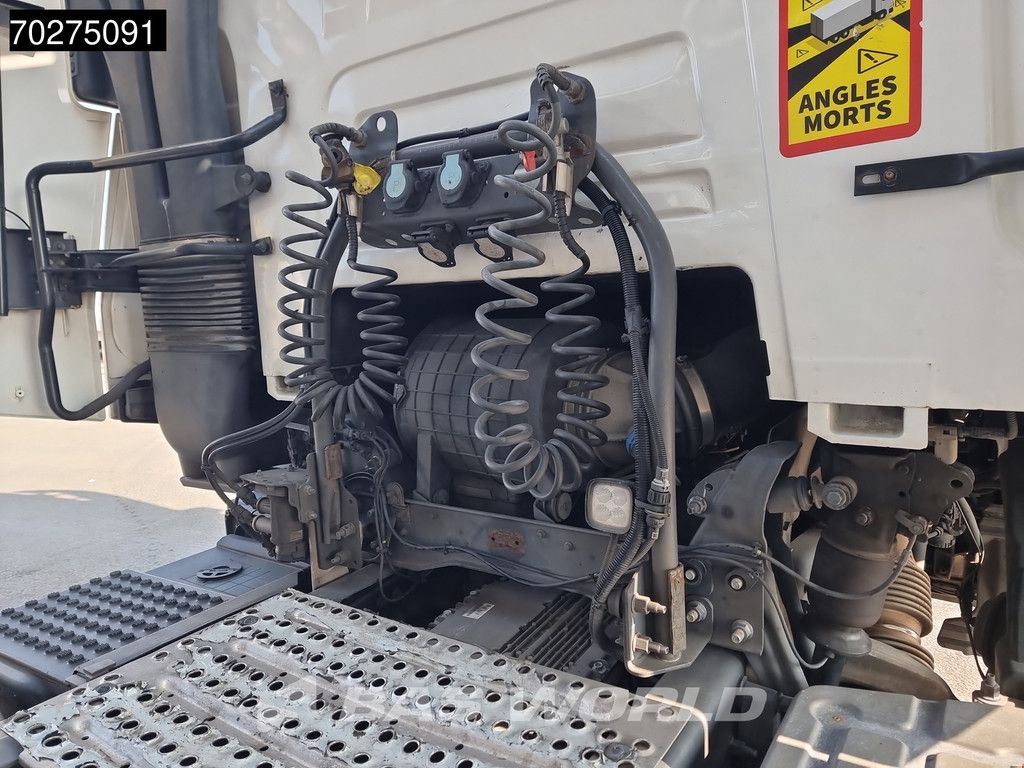 Renault T 460 4X2 2x Tanks VEB SleeperCab