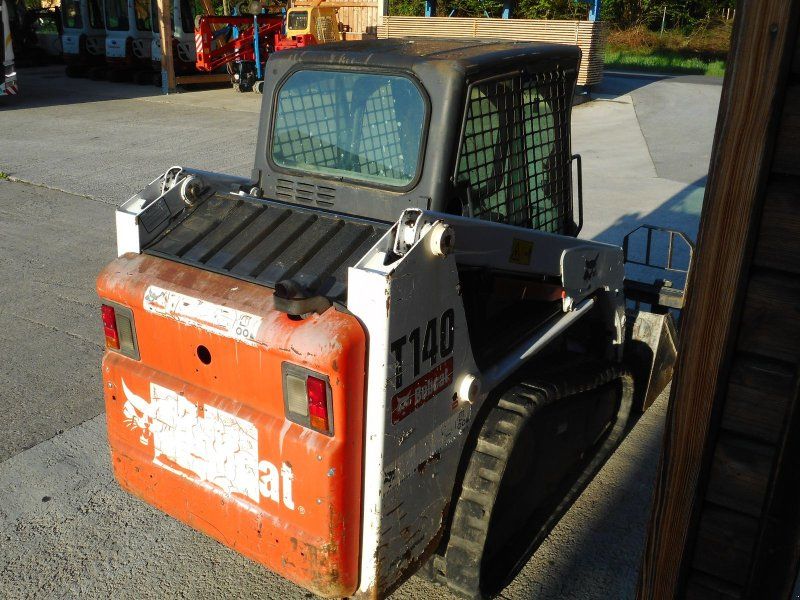 Bobcat T140 HighFlow mit Vollkabine + Schaufel + Gabel