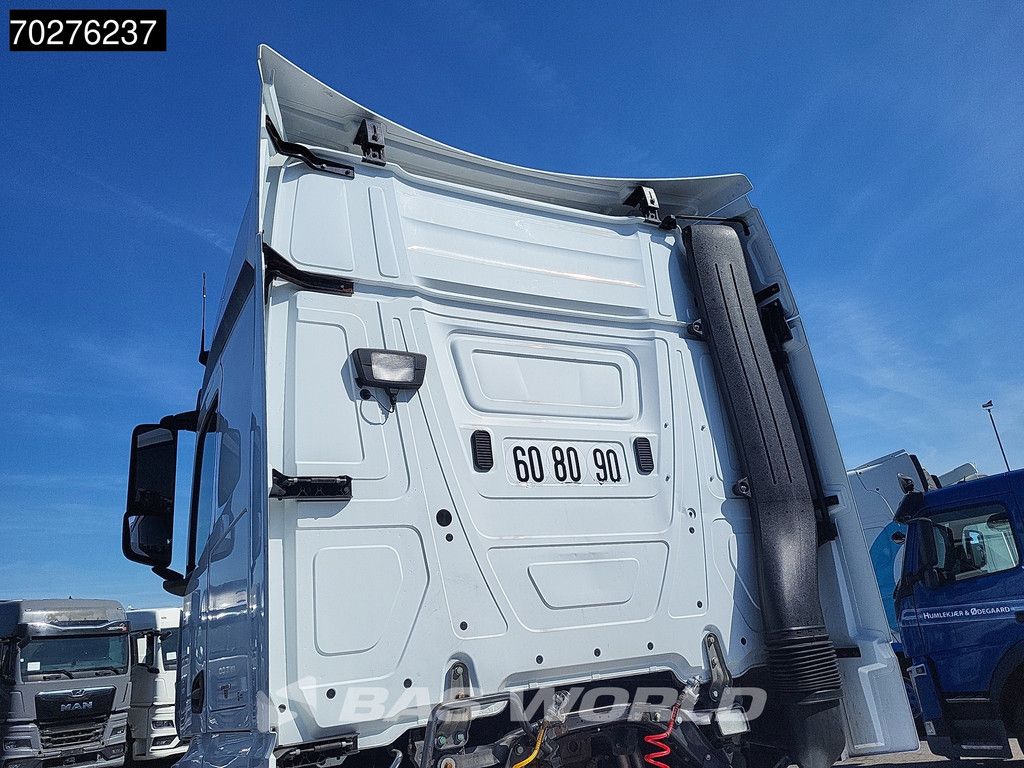 Mercedes Actros Actros 1851 4X2 BigSpace 2xTanks Retarder
