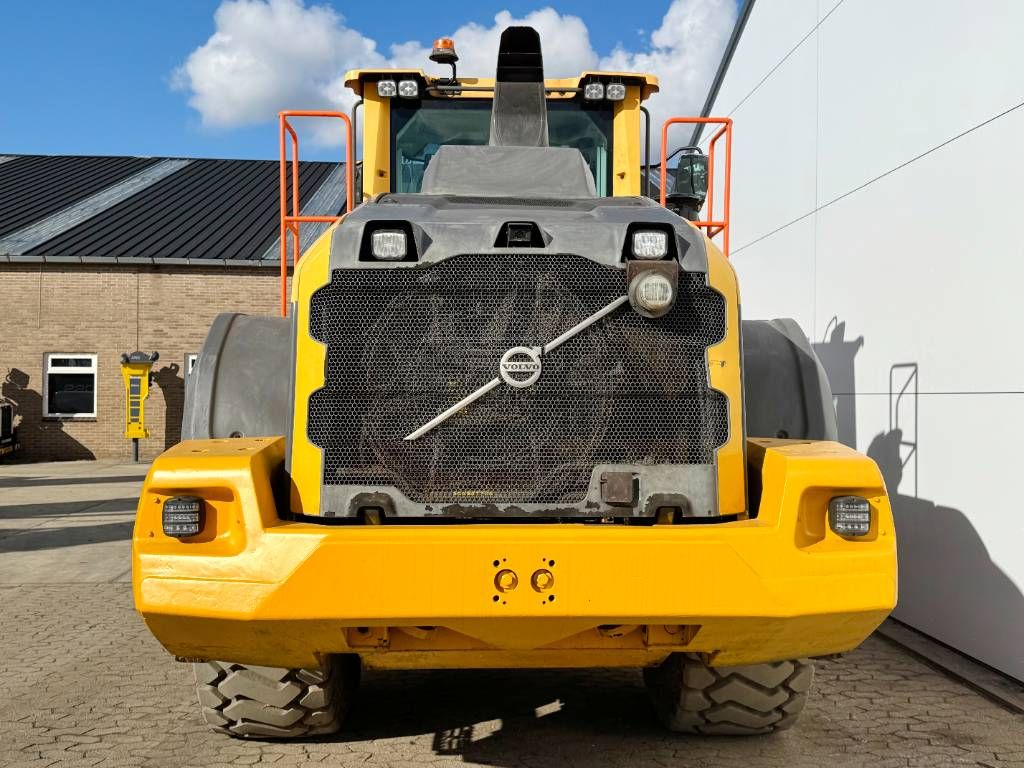 Volvo L120H - 3rd Function / Weight System