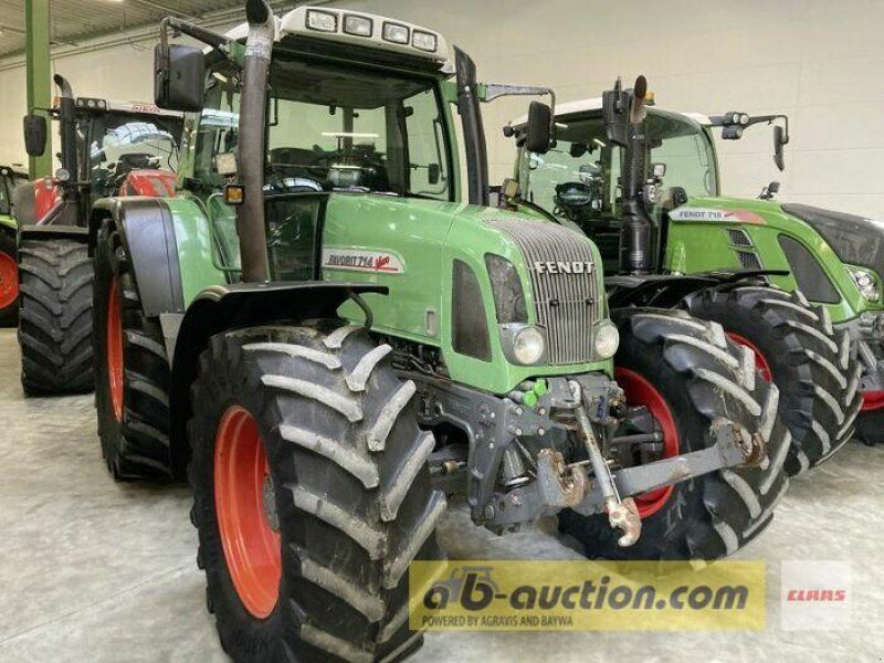 Fendt FAVORIT 714 VARIO
