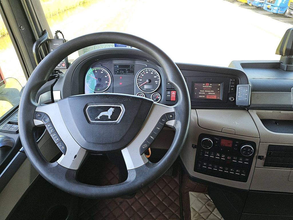M.A.N. 26.460 TGX xlx 6x2-2 bls