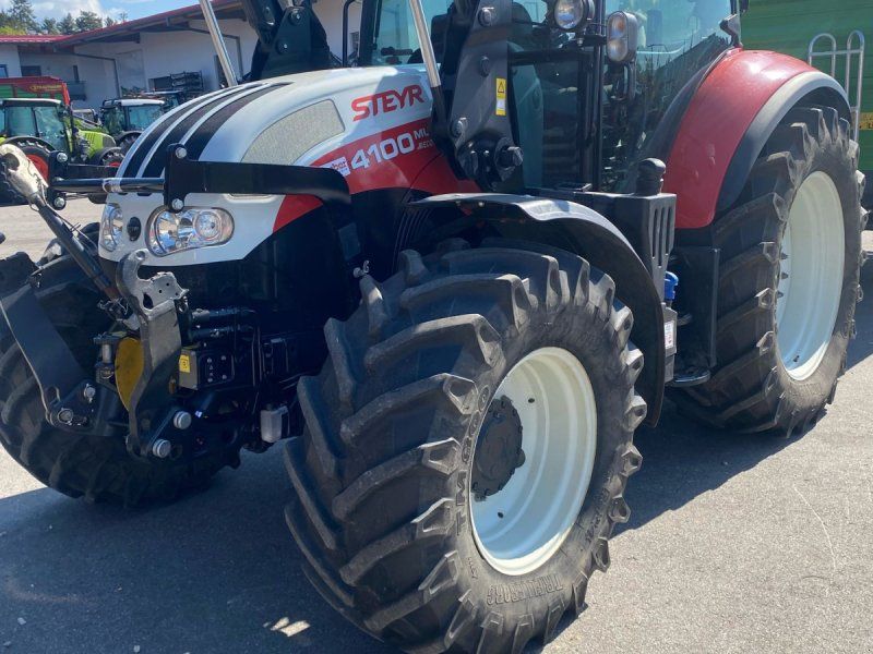 Steyr 4100 Multi