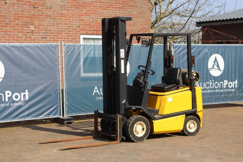 Gabelstapler Yale GLP16AF2025 Treibgas 1570kg 4,5m 2001