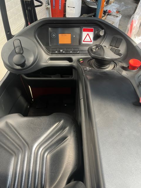 Linde Schubmaststapler R20HD-01 aus dem Jahr 2021, 10,95 Meter