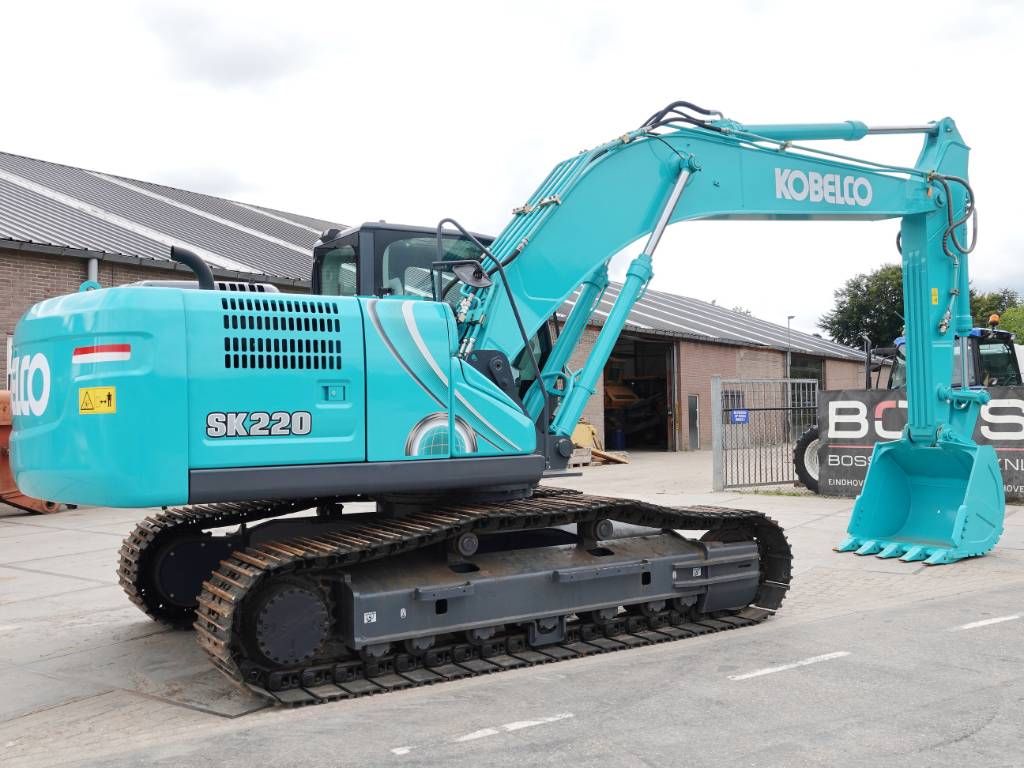 Kobelco SK220-10 - New / Unused / Hammer Lines / HINO