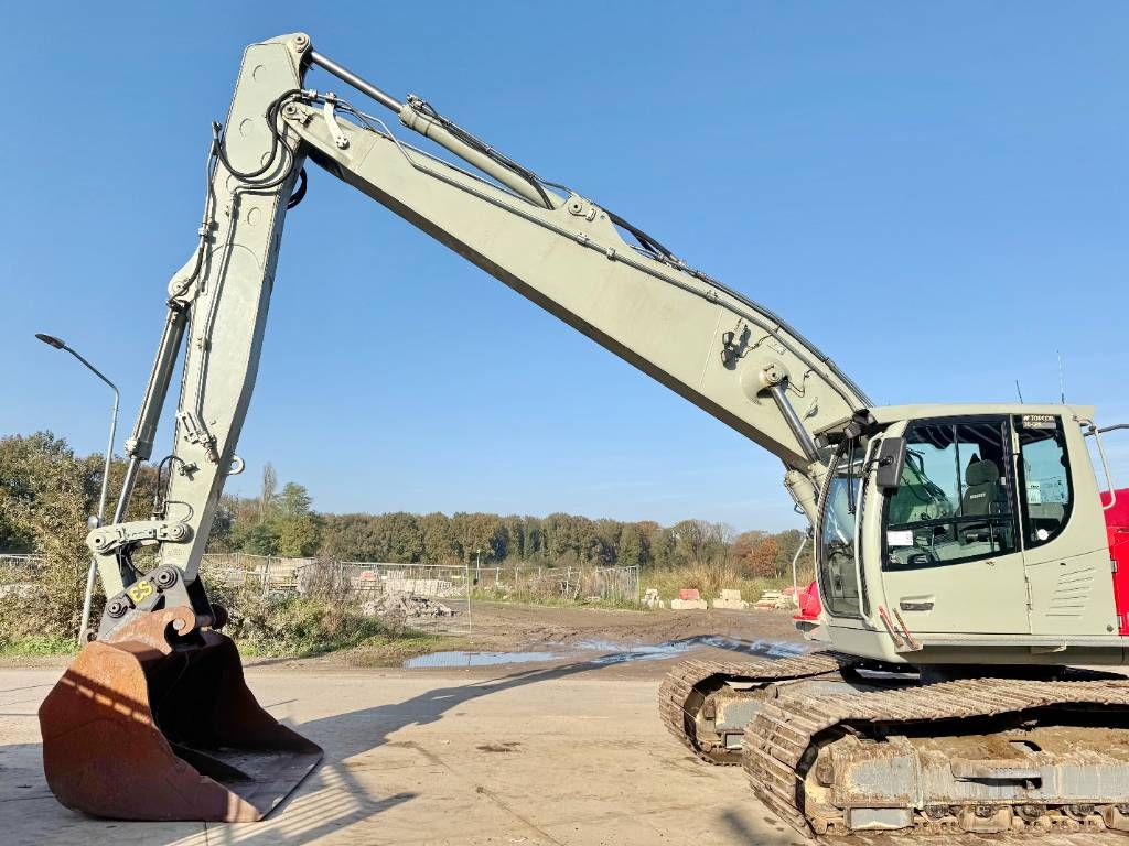 Liebherr R926 (12 meter)