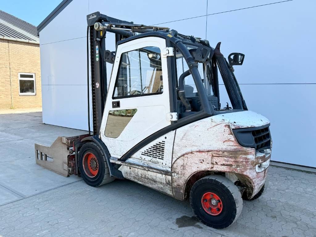 Linde H35D - German Machine Side Shift Fork Positioners