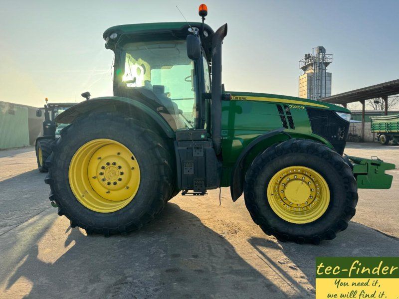 John Deere 7200 R