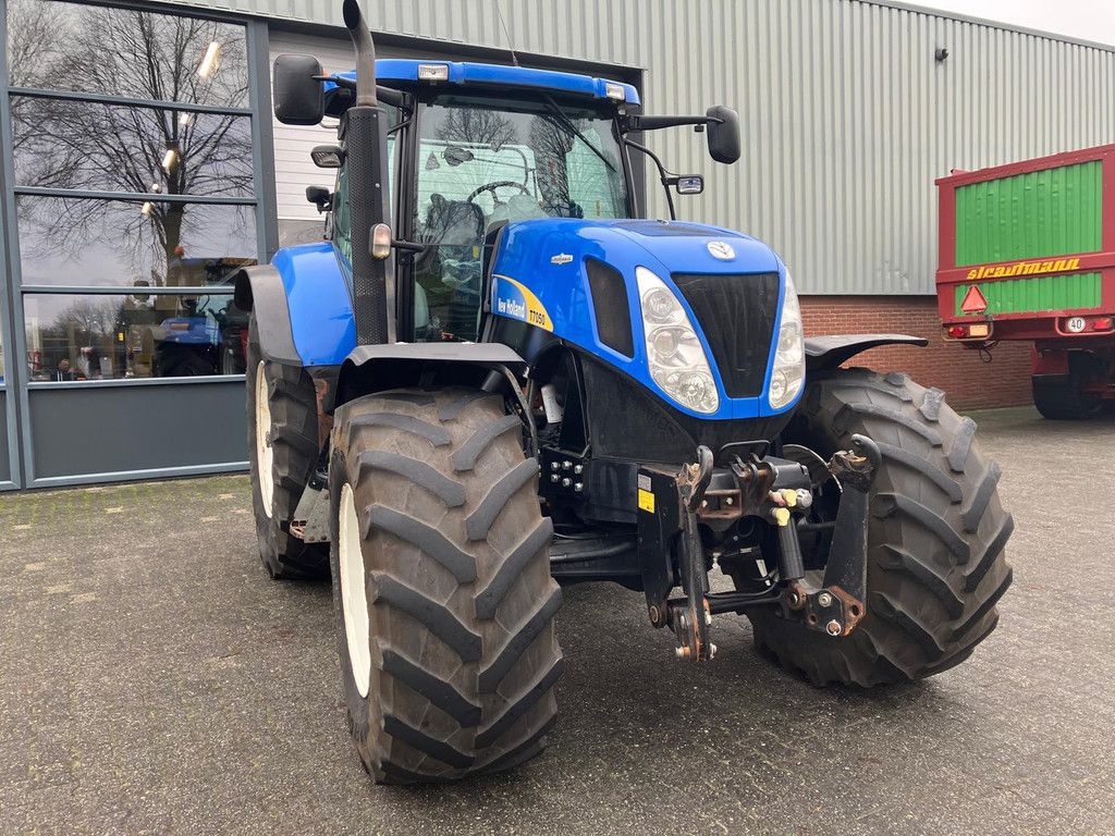 New Holland T7030 AC