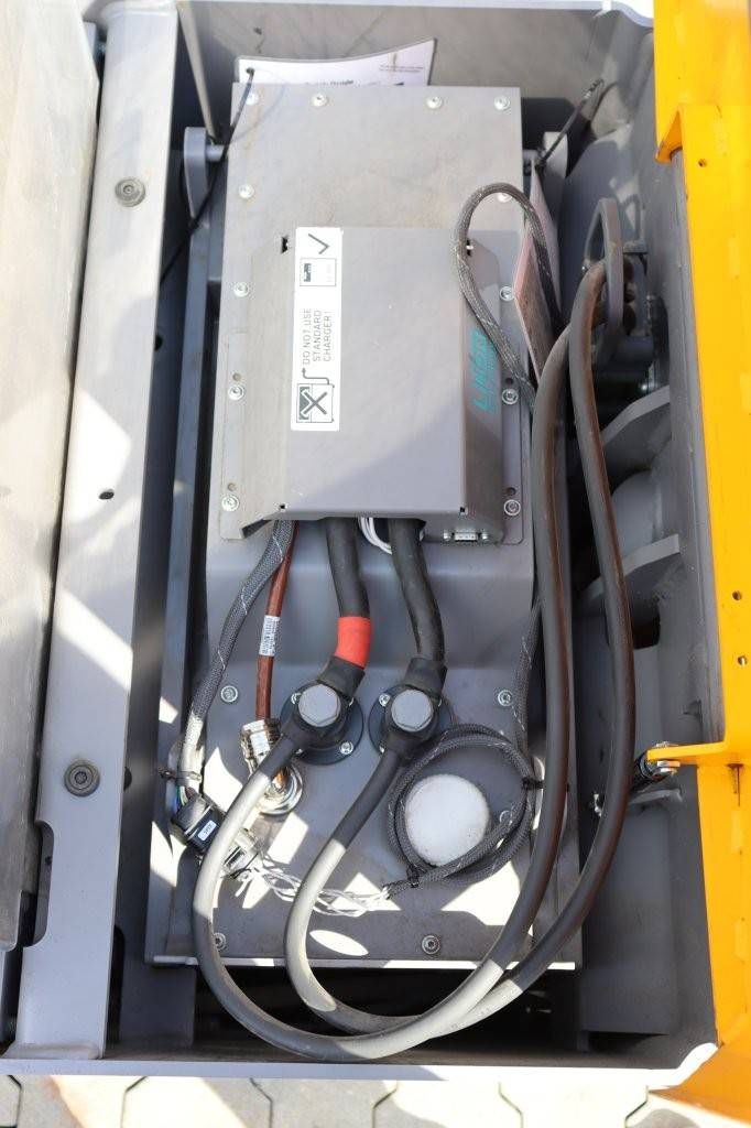 Stacker Jungheinrich ERD 220 DrivePlus Electric 2000kg 2.9m 2019