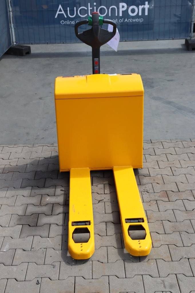 Niederhubwagen Jungheinrich EJE 116 Elektro 1600kg 2013