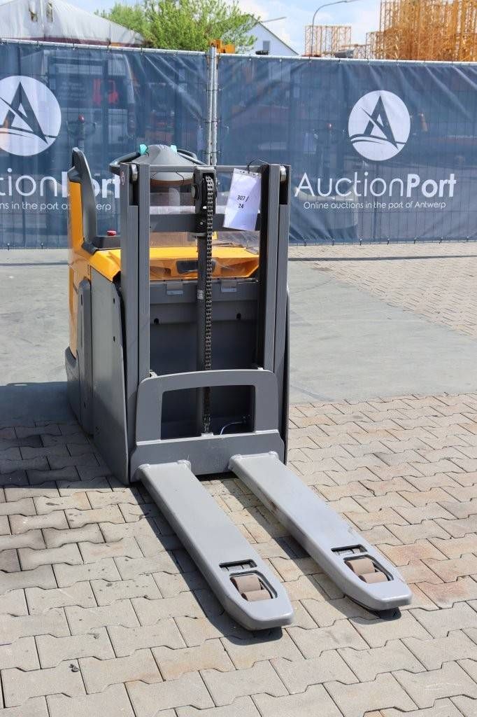 Stacker Jungheinrich ERD 220 Electric 2000kg 1.66m 2018