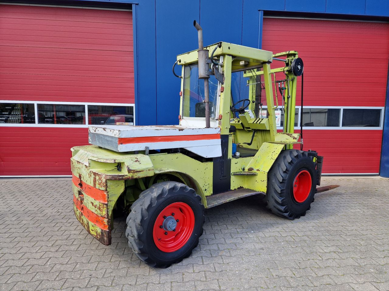 CLAAS UNITRAC ST40 RUWTERREIN HEFTRUCK PRIJS MARGE