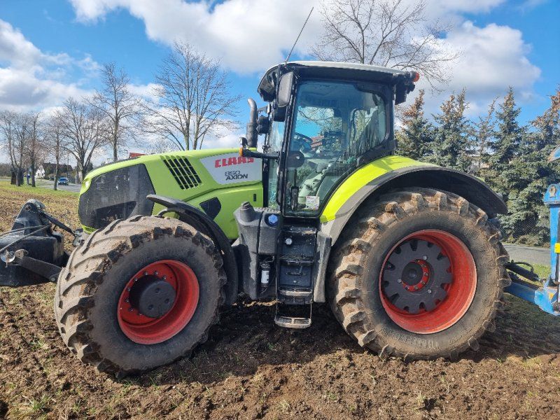 Claas Axion 850