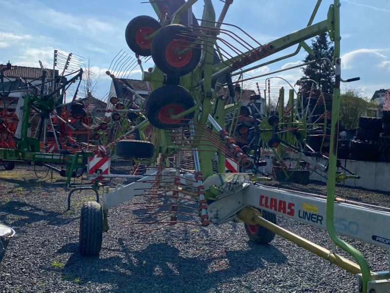 Claas Liner 1250 Profil