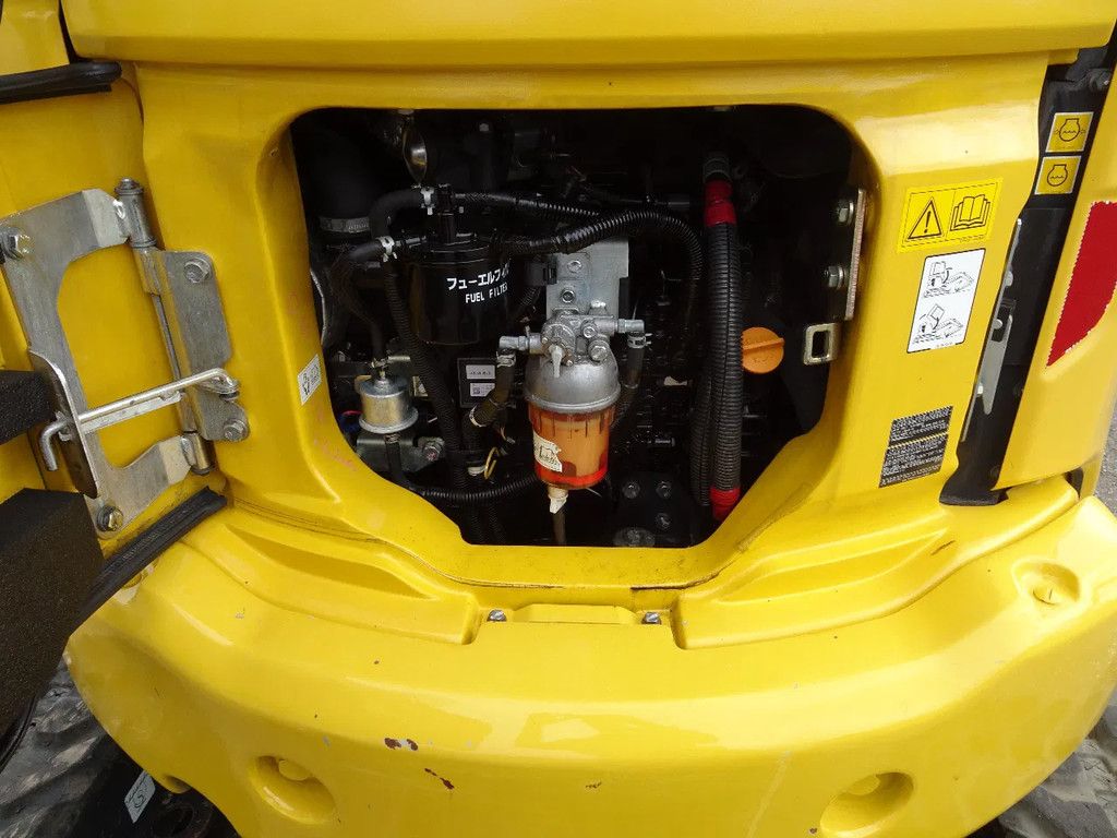 Komatsu PC35MR-5