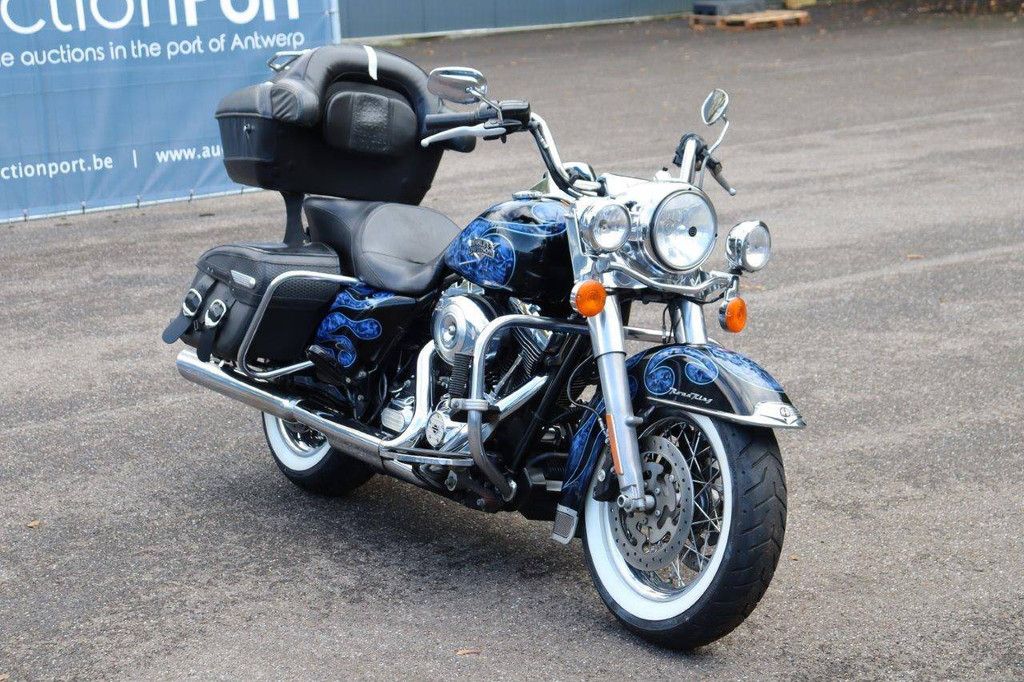 Motorrad Harley-Davidson Road King Classic Touring Benzin 2013