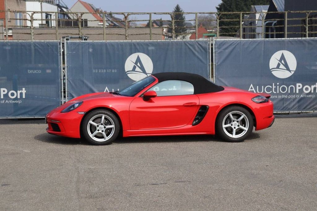 Convertible Porsche 718 Boxster Petrol 2023
