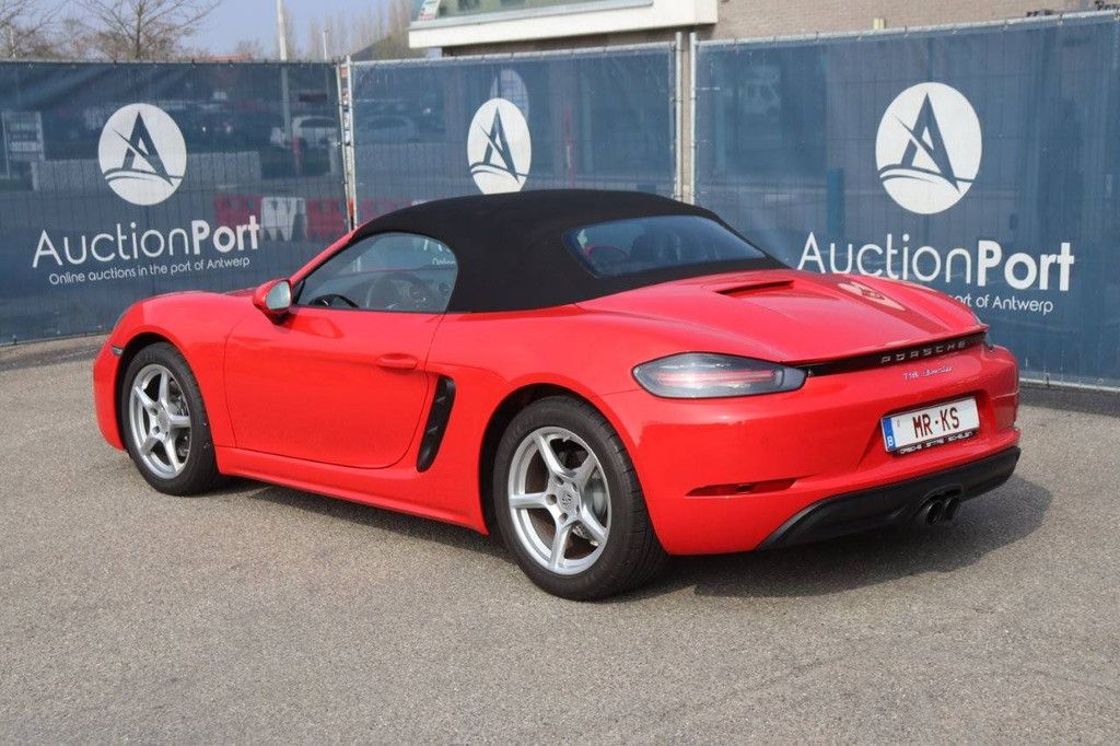 Convertible Porsche 718 Boxster Petrol 2023