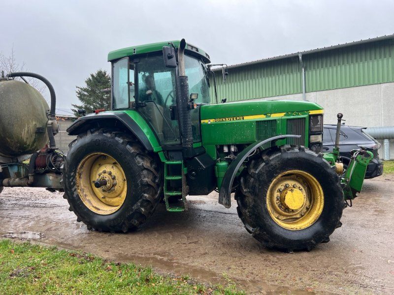John Deere 7810