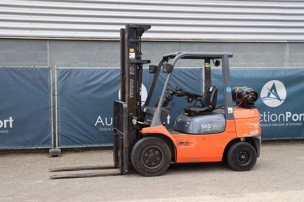 Heftruck Toyota 02-7FGF30 LPG 3000kg 5.5m 2005