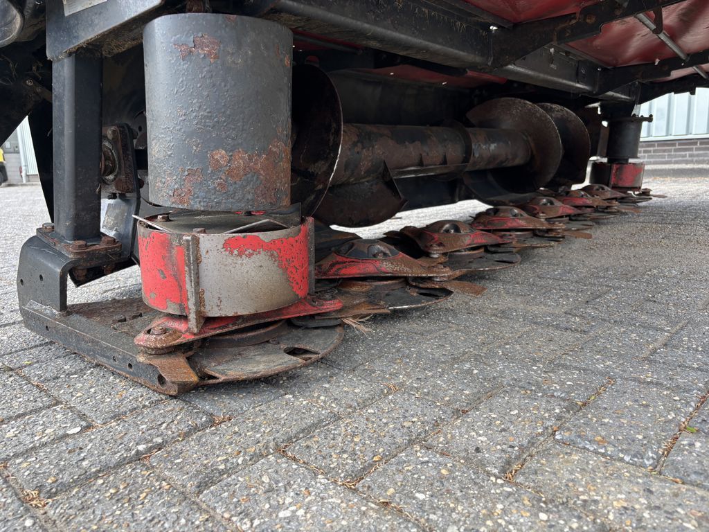 Vicon Extra 332 XF Frontmaaier