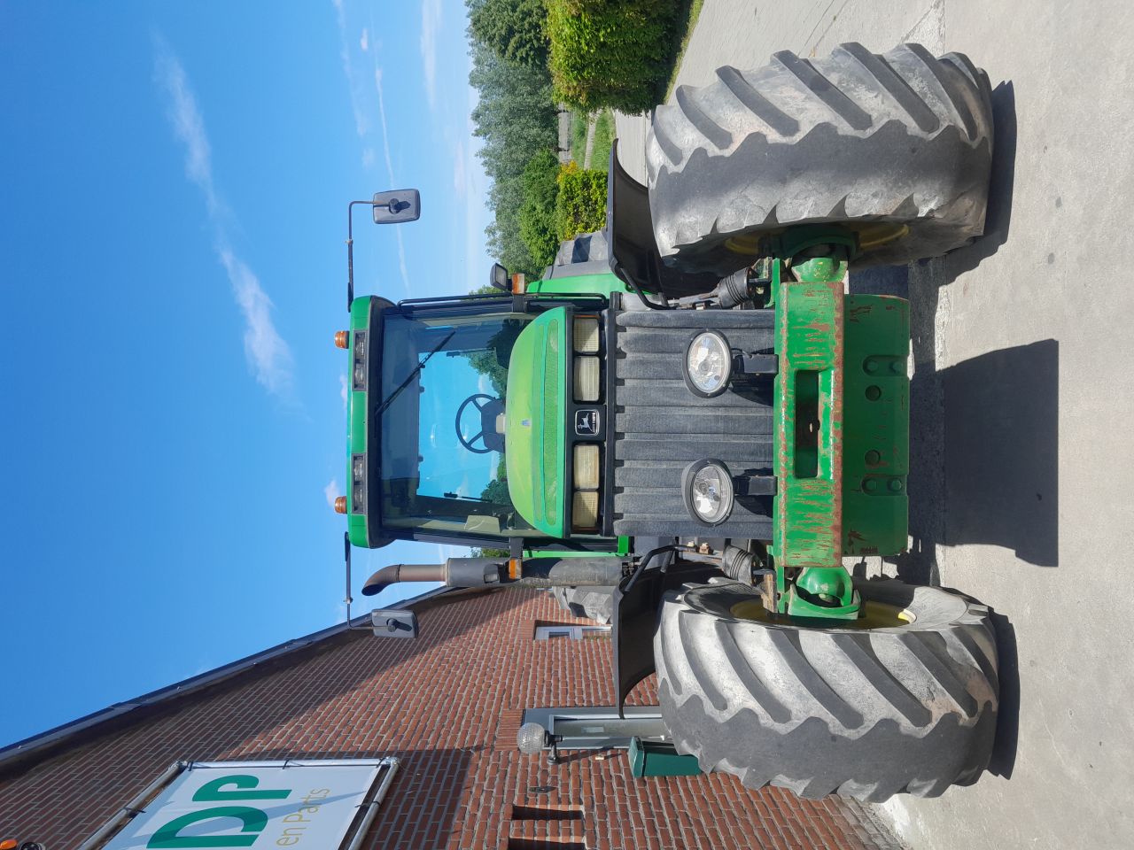 John Deere 8100