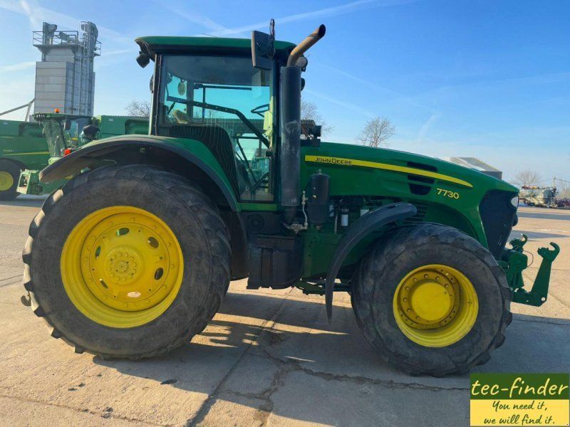 John Deere 7730