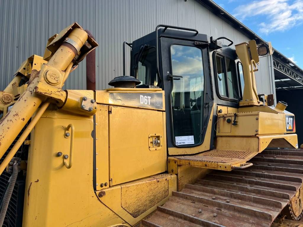 CAT D6T LGP