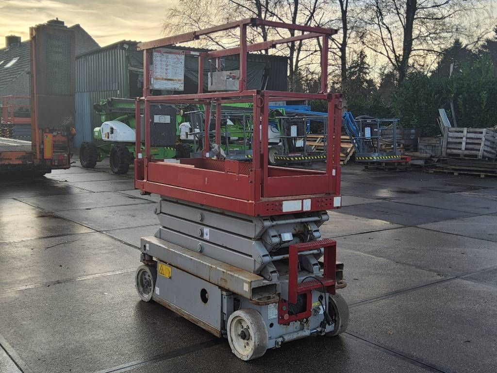 SkyJack SJ III 3219 schaarhoogwerker scissorlift 8m