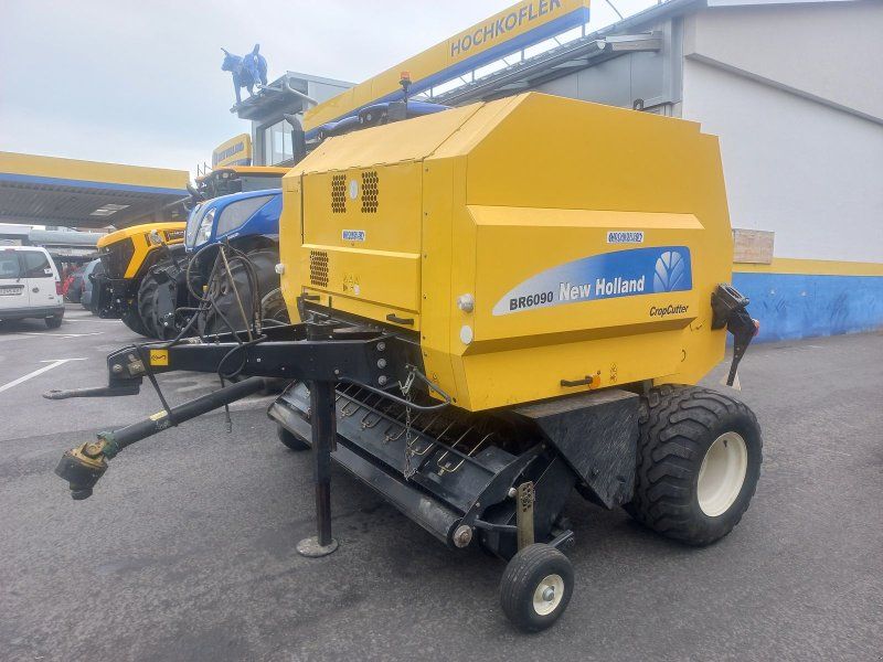 New Holland BR 6090