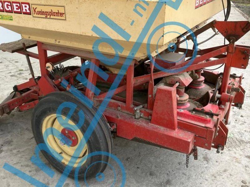 Kartoffel Pflanzmaschine