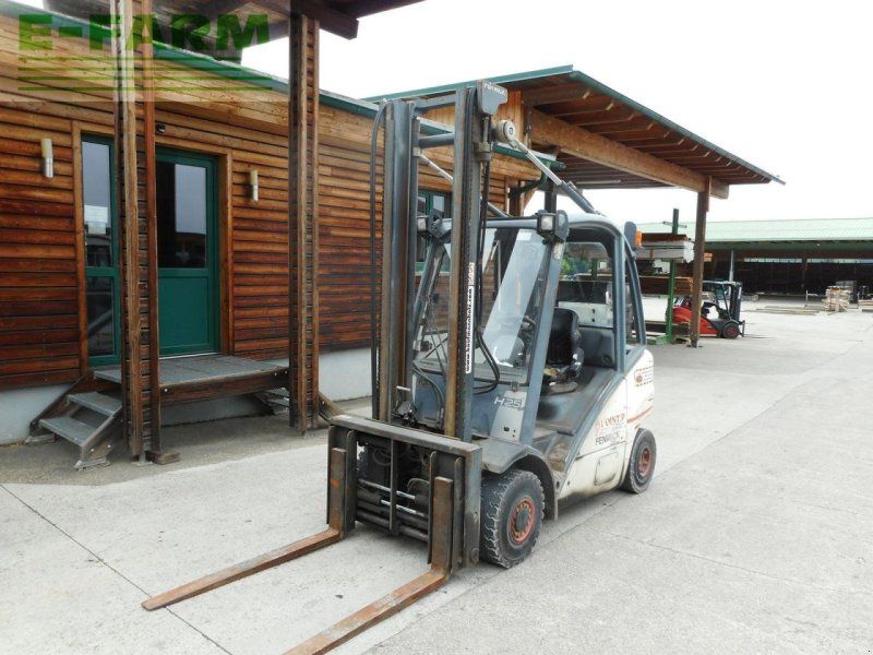 Linde h25d mit seitenschieber und zinkenverstellung
