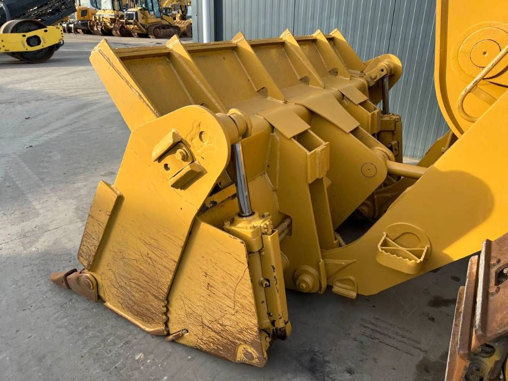 CAT 963C