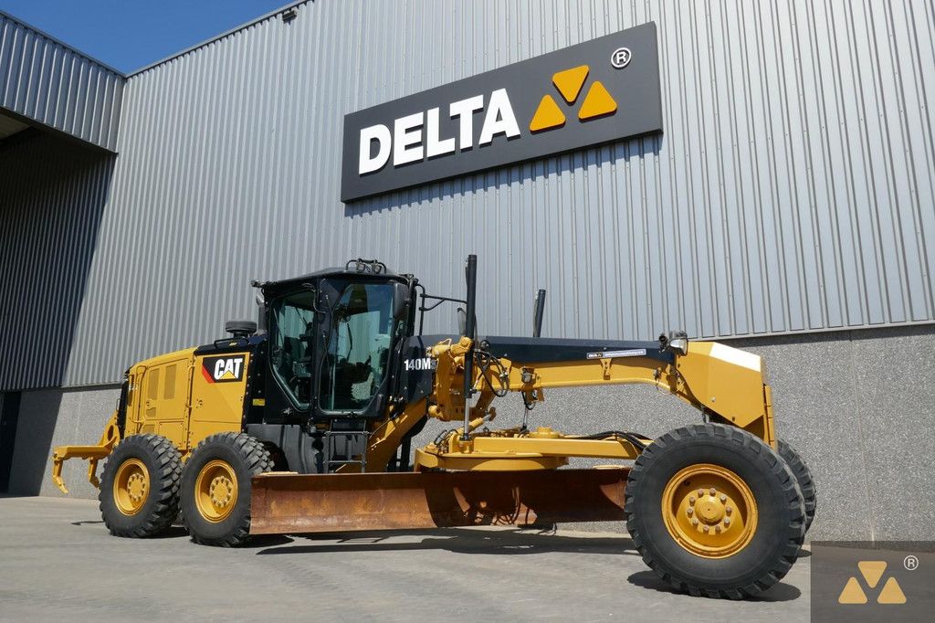 Caterpillar 140M3