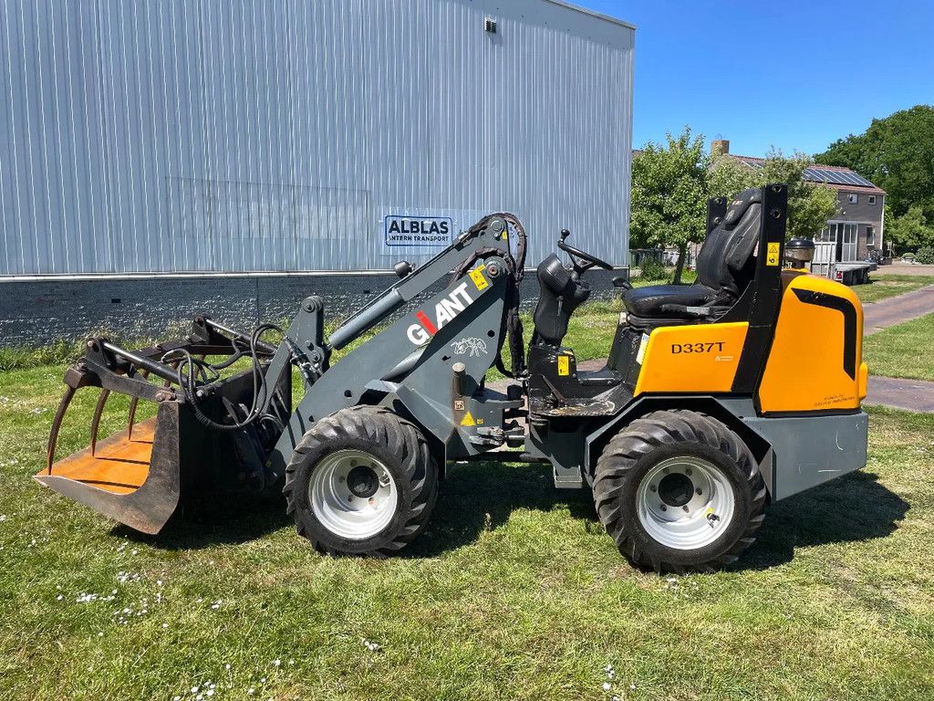 Giant 337T kniklader met kenteken