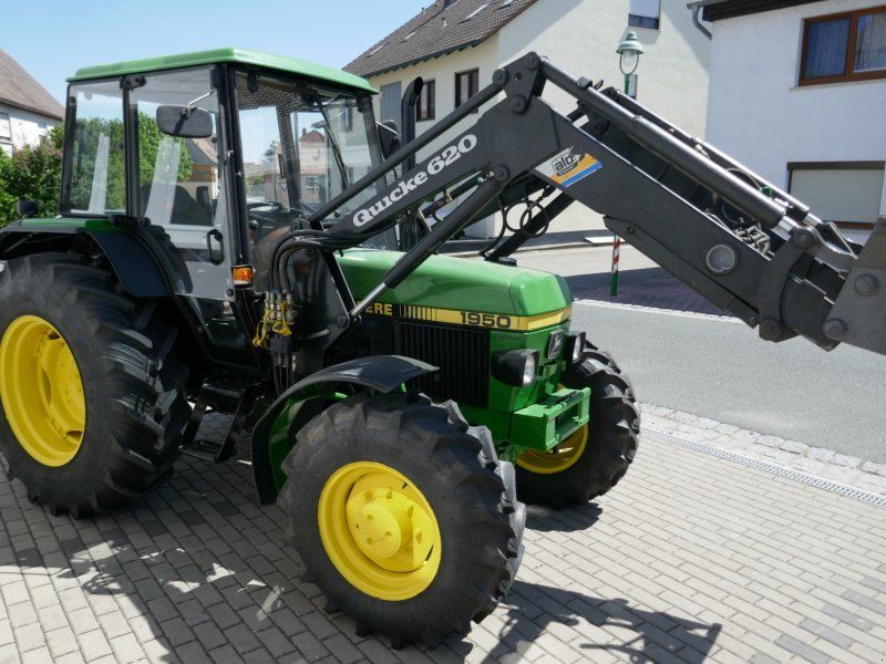 John Deere 1950 Allr. Erst 2900 Std. Sehr guter Zustand