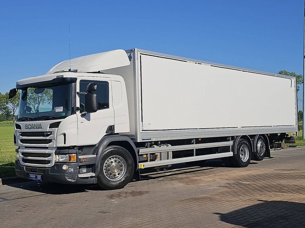SCANIA P360 6x2*4 mnb