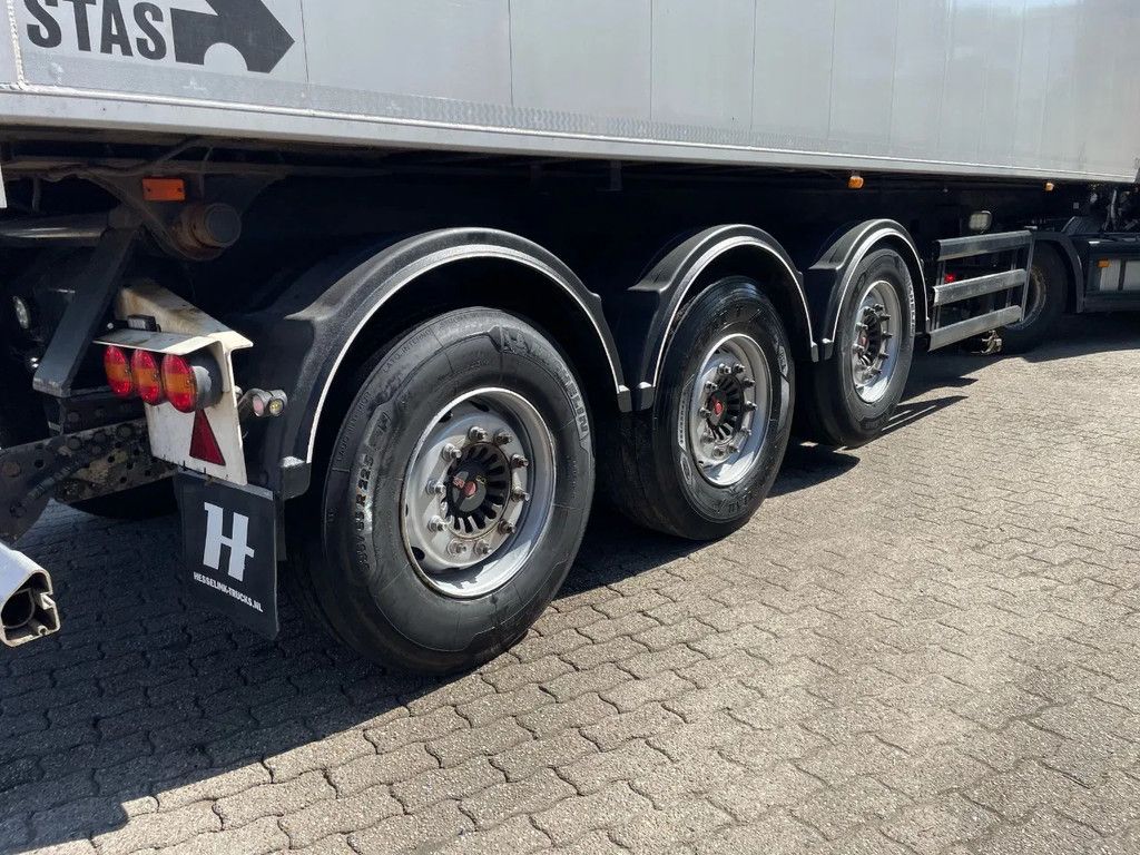 Stas S300CX 60m3 Liftas Naloop stuuras