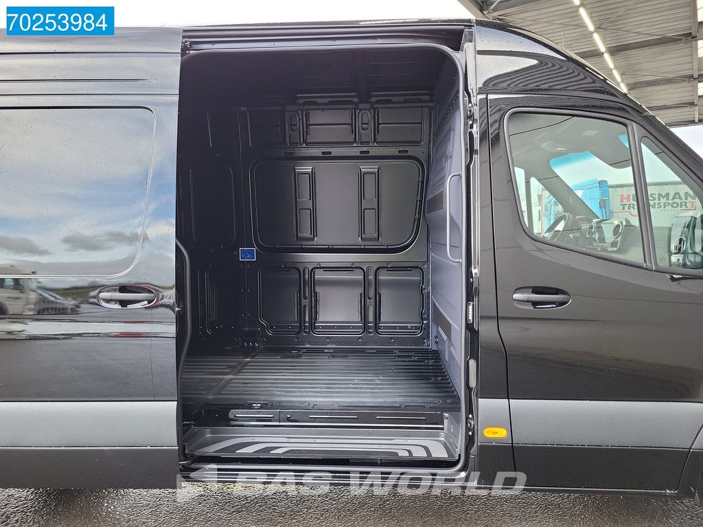 Mercedes Sprinter 519 CDI Automaat Dubbellucht L4H2 XXL 3500kg trekhaak ACC LED Camera Navi 16m3 Airco Trekhaak