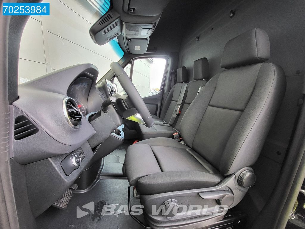 Mercedes Sprinter 519 CDI Automaat Dubbellucht L4H2 XXL 3500kg trekhaak ACC LED Camera Navi 16m3 Airco Trekhaak