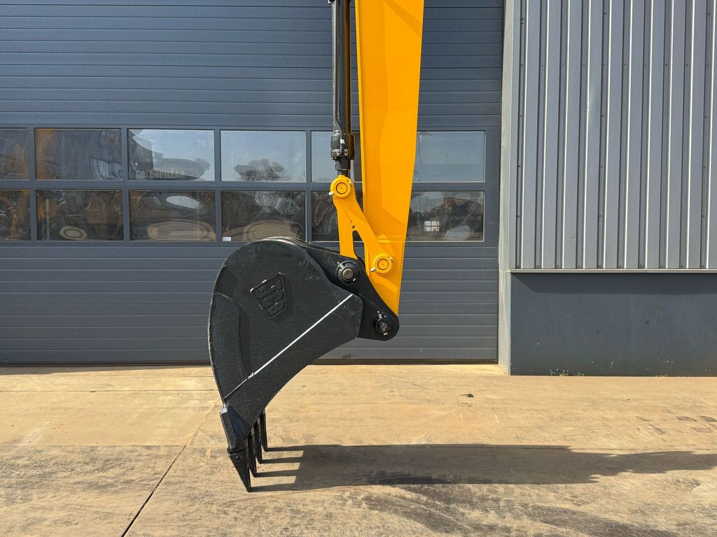 JCB 245LR Long Reach Excavator