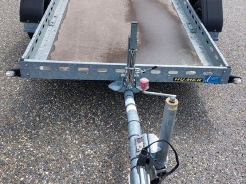 Humer U75