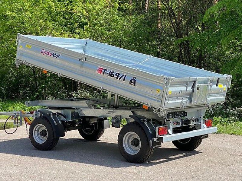 CYNKOMET CM Zweiachs-Dreiseitenkipper T169/1 6tT169/2 8T