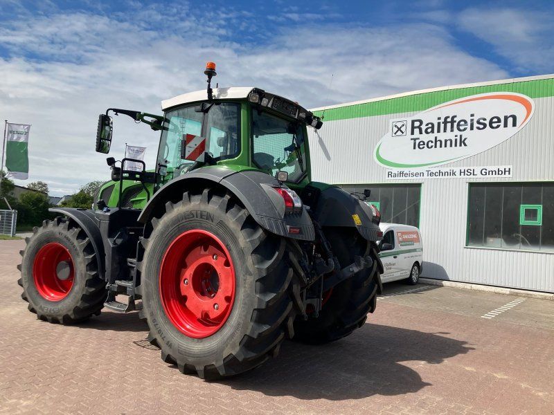 Fendt 828 Vario S4 Profi Plus