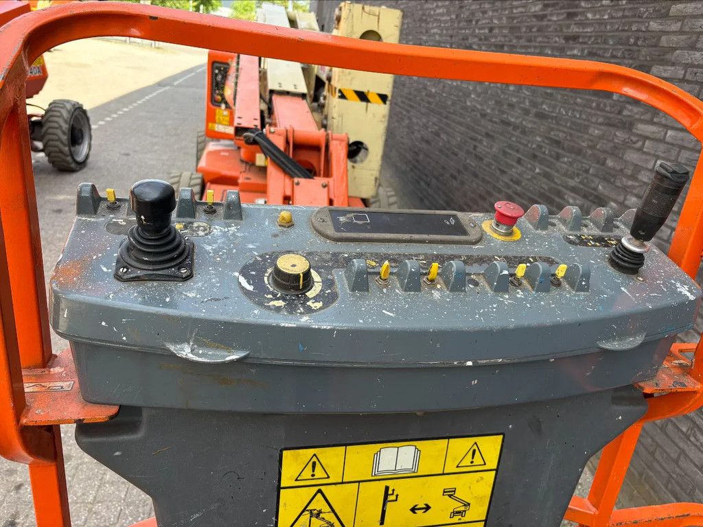 JLG E450AJ