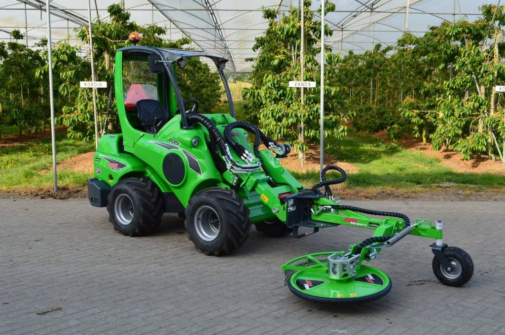 Avant 635i TDL+ pakket, Kniklader/Shovel