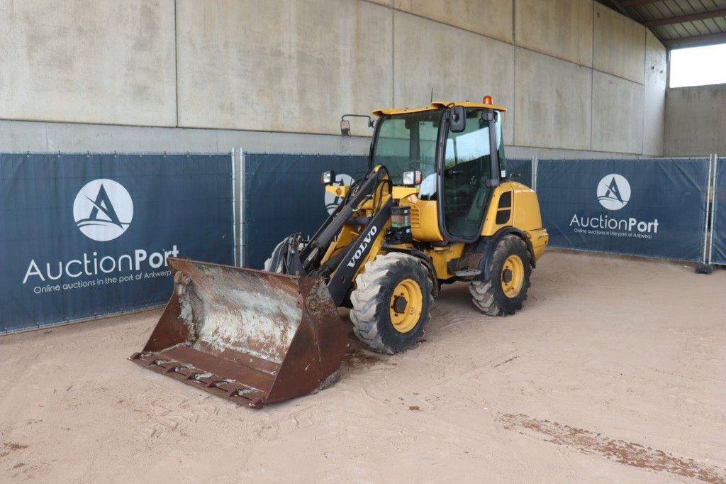 Wheel loader Volvo L25F-P Diesel 58hp 2010