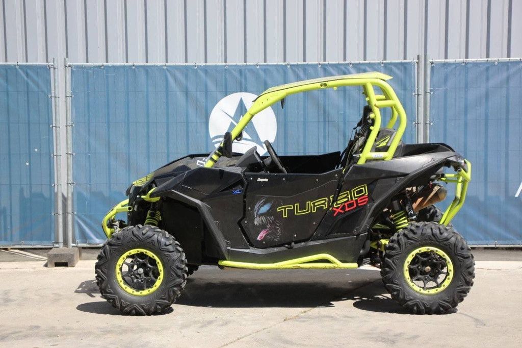 Buggy Bombardier CAN-AM Benzin 20 PS 2017 (Marge)